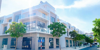 Nhà Trung tâm TP Bà Rịa đối diện trường cao đẳng sư phạm Bà Rịa