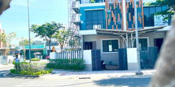 Nhà mặt tiền kinh doanh,cho thuê Sunca Central ngay Kcn Vsip 2