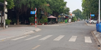 KHÓ TÌM: NHÀ MẶT TIỀN 5 mét. GIÁ HƠN 4 TỶ – THUẬN GIAO, THUẬN AN