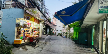 Quận 11- 2 tầng kiên cố không QH giá chỉ nhỉnh 3 tỷ.