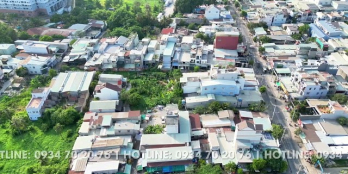 Bán 960m2 đất ngay sau chợ nông sản, có sẵn 20 phòng trọ