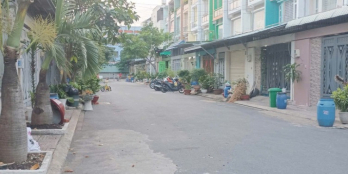 BDS HVL Cho Thuê Biệt Thự Sân Vườn Đường 7 KDC Vạn Xuân. P Tam Bình. Thủ Đức