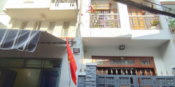 Nhà 3 tầng Trường Chinh ngay Bảy Hiền, chỗ đậu ô tô, 5.5 tỷ