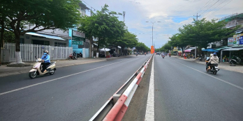 Bán nhà mặt tiền đường Phạm Hùng, Phường 9, Vĩnh Long