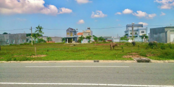 ĐÁO HẠN NGÂN HÀNG BÁN 20x45=900M2 ĐẤT CÓ SẴN T.CƯ GẦN QUỐC LỘ SÁT CHỢ. GIÁ 450TR