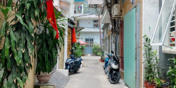 Quận 10, Thành Thái, phường 14, 45m2, 2 tầng, nhỉnh 6 tỷ