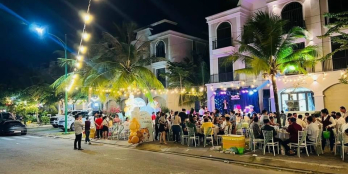 Cần bán căn nhà mặt tiền hùng vương, kế aeonl mall, sổ hồng riêng.