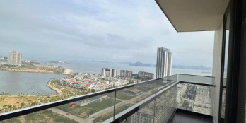 Icon40 Hạ Long mã căn đẹp nhất dự án, hướng TB, view Vịnh giá tốt