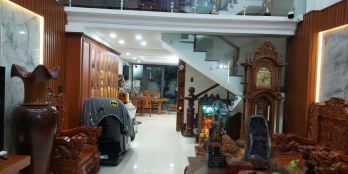 Bán Biệt Thự, 5x22m, 4 tầng, 13,5 tỷ, sát MT Phạm Văn Bạch