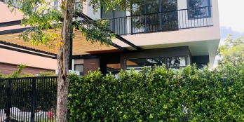 Bán nhà phố KDC cao cấp view công viên DT 6x15 giá ưu đãi