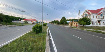 CẦN BÁN GẤP LÔ ĐẤT MẶT TIỀN LỚN LH 0971957679