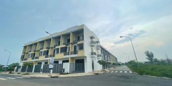 Lh 0938677909 để được báo giá và chọn căn dự án nhà phố Phước Đông New City