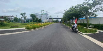 KẸT TIỀN BÁN GẤP LÔ ĐẤT BẾN LỨC