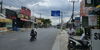  BÁN NHÀ 3 TẦNG – MẶT TIỀN ĐƯỜNG DT747B – KINH DOANH SẦM UẤT – TÂN PHƯỚC KHÁNH