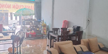 Giảm còn 7.8 tỷ giá cũ 7.9 Tỷ _ 2 MT, mặt Trần Quang Cơ, mặt hẻm sau đường 5M.