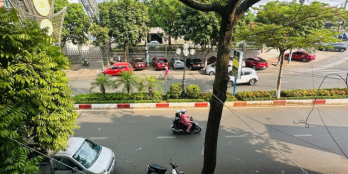 BÁN NHÀ MẶT TIỀN CÁCH MẠNG THÁNG 8, NẰM NGAY NGÃ 3 HOA LƯ, TP. PLEIKU