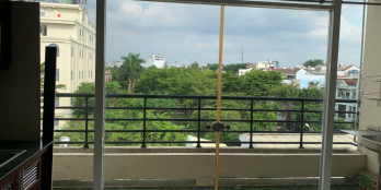 Nhà mặt tiền đường 16m Lê Đức Thọ, phường 15, DT 5x25m, 1 trệt 3 lầu