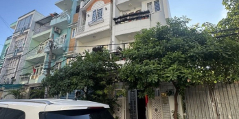 CHỦ NGỘP BANK CẦN RA GẤP -  GIẢM 800 TRIỆU - NHÀ 5 TẦNG KHU PHÂN LÔ ĐẸP HẺM 6M