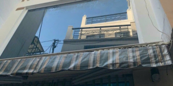 Bán nhà trung tâm Quận 1, giá 6,8 tỷ, 3PN & 5WC, công chứng ngay