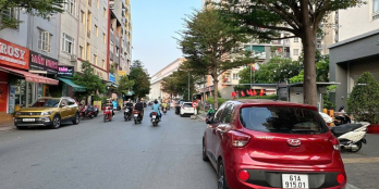 Giảm 3 TỶ còn 27 TỶ MTKD Nguyễn Kiệm 127m2 ngang 6.5m 6 lầu T.máy ngay BV 175