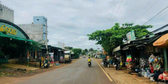 KẸT TIỀN SANG NHANH 11X40= 440M2 ĐẤT Ở TRUNG TÂM GẦN TRƯỜNG CẤP 3. GÍA 160 TR