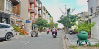 Chủ đất cần bán hạ giá hòa vốn nền đất thổ cư liền nhau, đường xe ô tô đỗ đậu