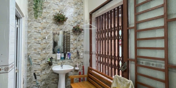 Quạn 8- 45m2 - hai tầng BTCT 2PN giá chỉ 3 tỷ hơn.