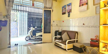 Nhà chính chủ Quận 12 cần bán 2 tỷ 950tr 1 trệt 1 lầu 2 Mt hẻm