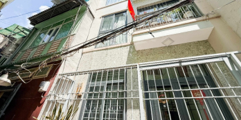 4.55 TỶ 

BÌNH THẠNH • LÊ QUANG ĐỊNH P14 • 26M² • 3PN 3WC • 4 TẦNG + SÂN THƯỢN