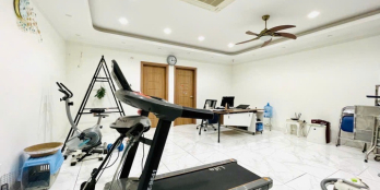 Bán nhà Hoàng Quốc Việt 70m2, 5T, MT 4.8m, ngõ ôto, cạnh hồ, 22 tỷ