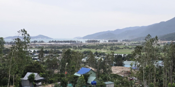 Bán đất TMDL ngắm trọn biển Tứ Bình, nằm cung đường Vĩnh Hy, lưng tựa núi-Chí
