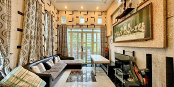 Nhà Bề Thế - Ngang 4.2M - Hẻm xe tải - Chính chủ lâu đời - Lê Đức Thọ, GV