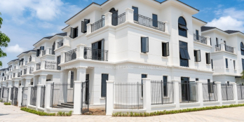 BIỆT THỰ SIÊU VIP 3 TẦNG NGAY TRUNG TÂM HÀNH CHÍNH, ĐỘC NHẤT VÔ NHỊ VỀ GIÁ