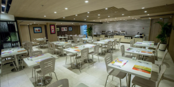 TOÀ KHÁCH SẠN 3 SAO - 65 PHÒNG- NGANG 12M- MT NGUYỄN TRÃI- GIÁ: 250 TỶ