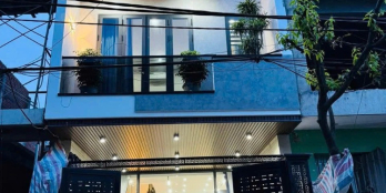 SIÊU PHẨM NHÀ 3 TẦNG NGUYỄN CHÍCH – GARA Ô TÔ,SÂN VƯỜN, CHỈ VIỆC XÁCH VALI VỀ Ở!