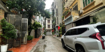 PHÂN LÔ VIP PHÙNG CHÍ KIÊN– Ô TÔ 7 chỗ vào nhà– khu dân chí cao- 70m*4t, Mt 4.2m