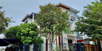 SIÊU PHẨM VILLA 3 TẦNG 2 MẶT TIỀN ĐƯỜNG 15M - CÓ THANG MÁY - CÁCH BIỂN CHỈ 1KM