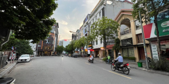 Mặt phố Trương Công Giai. 100m2- 7 tầng- Mt 6m- 6x Tỷ. Toà Văn Phòng, Kinh Doanh