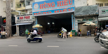 Bán nhà mặt tiền Hùng Vương, Phường Phường Vườn Lài, Q.10 – 8.6 × 24m