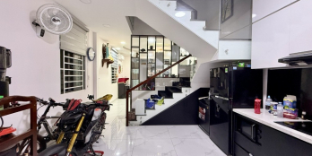 7.9 TỶ -  LÔ GÓC THOÁNG MÁT - DT 50M² - NHÀ ĐÚC BTCT CHẮC CHẮN