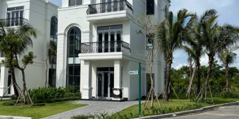 Biệt thự sân Golf cao cấp Bình Dương giá 2,3 tỷ  1 căn 6x14m 3 lầu