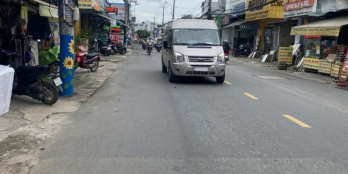 Bán nhà mặt tiền Nguyễn Duy Trinh Q2, gần chợ Tân Lập, ngang 10.5m đang cho thuê