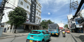 Chỉ 17 tỷ HXT thông 12m 4lầu ngang 4.5m 158m2 ngay Emart Phan Huy Ích KD đỉnh