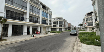 Quỹ căn nhà phố thương mại 4 tầng tại VSIP, giá 3 tỷ x