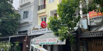 Nhà 4x18m đường 79 Phường Tân Quy Q7. trệt 2 lầu sân thượng giá ĐT