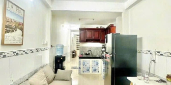 Sát Hẻm xe hơi, Thành Thái, Phường Diên Hồng, 41m2, 3 tầng, 4PN, hơn 6 tỷ