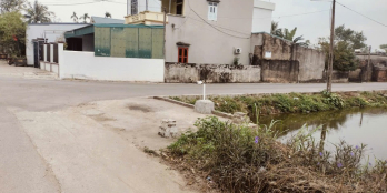 XÃ LỖ LÔ ĐẤT TRỤC ỦY BAN NAM SẦM SƠN