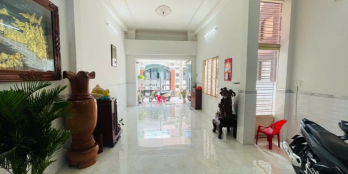 Mặt tiền Quách Hữu Nghiêm, 135m2, 5x27m, 4 tầng 6PN, nhà đẹp ở ngay, chỉ 13.5 tỷ