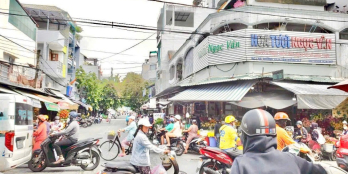 Góc 2 Mặt Tiền cực đẹp ngay chợ Tân Quy. Q7