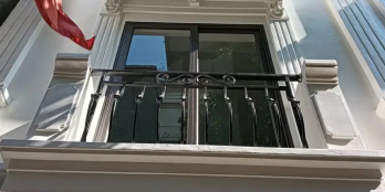 Cần bán 2 căn mặt ngõ mới xây Sài Đồng - 50m2 x 5 tầng x 6pn. Thang máy. 9,x tỷ